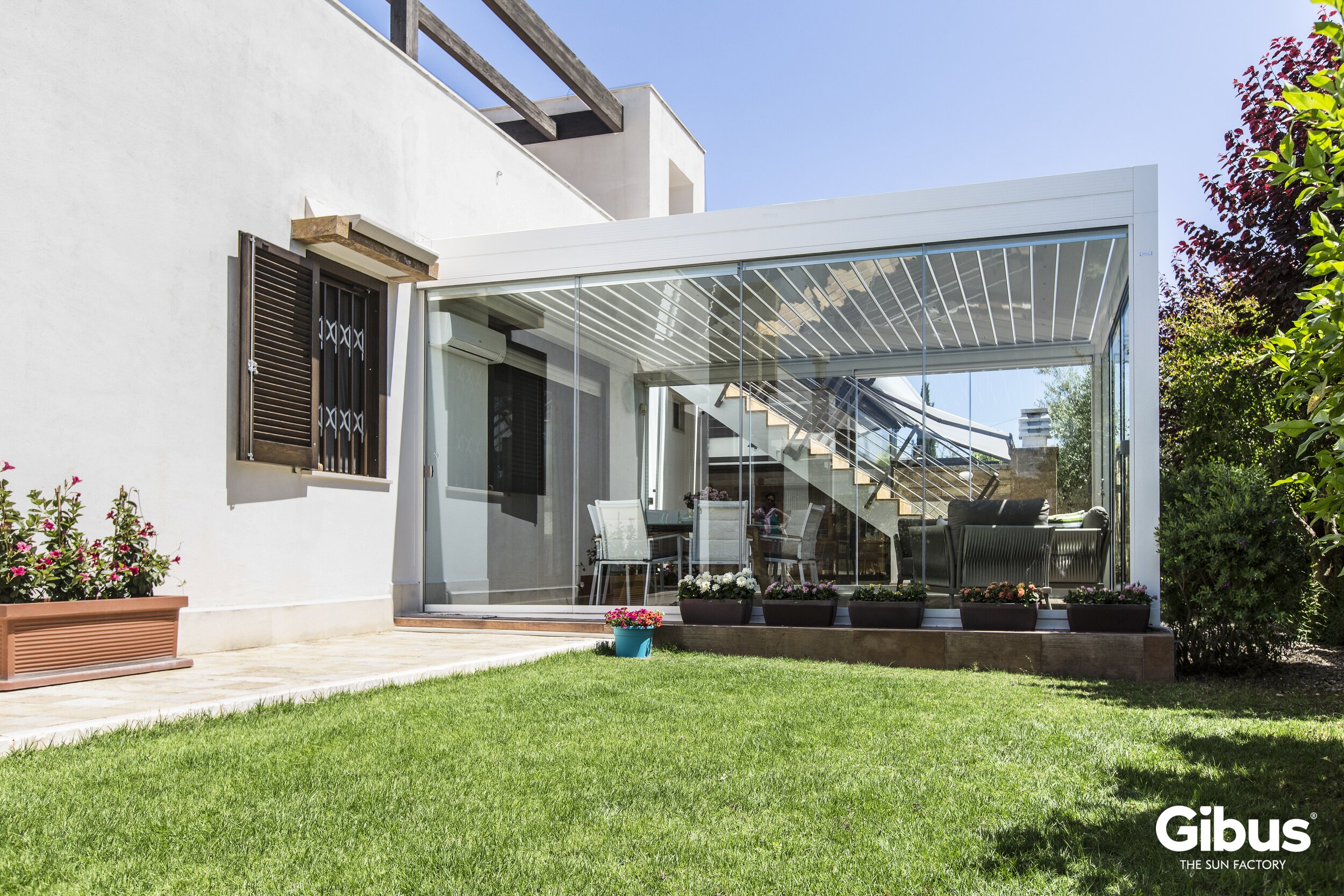 Funkční a estetické řešení Gibus Twist pro relaxaci venku